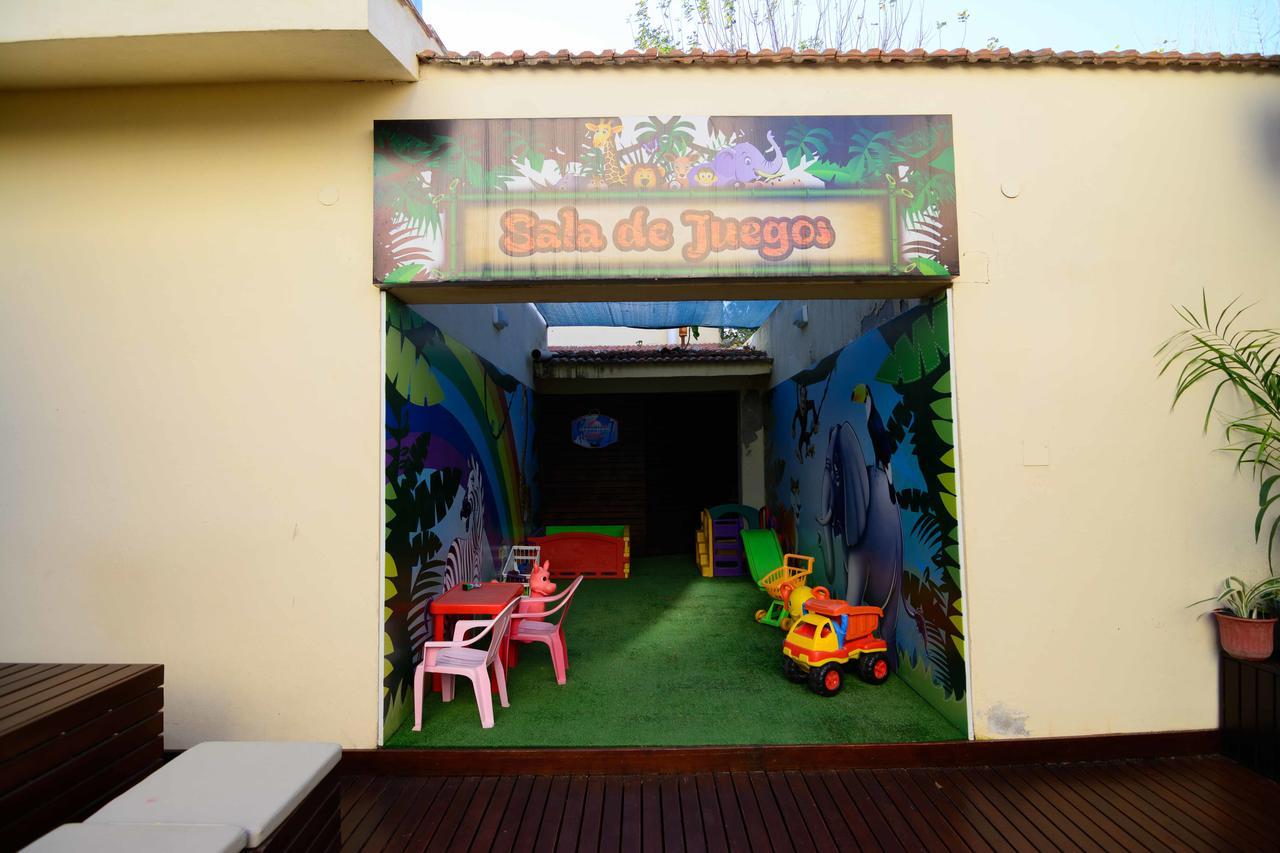 Hotel Urbano La Banda Bagian luar foto
